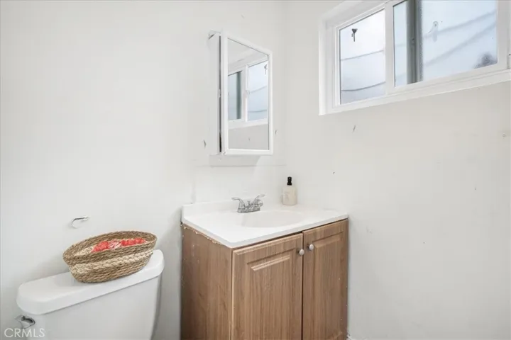 608 E Central Avenue, Santa Ana, California 92707