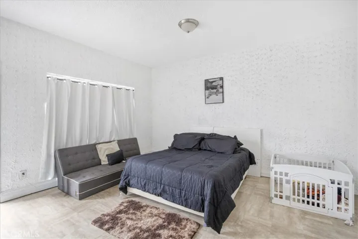 608 E Central Avenue, Santa Ana, California 92707