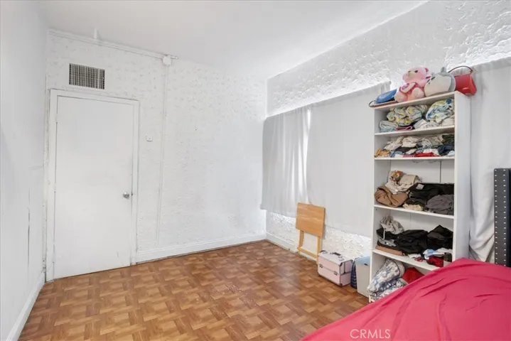 608 E Central Avenue, Santa Ana, California 92707