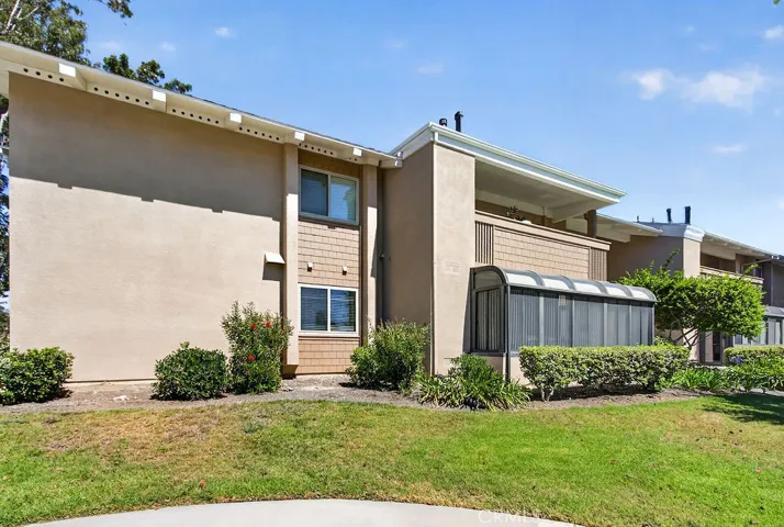8788 Coral Springs Court 201b, Huntington Beach, California 92646