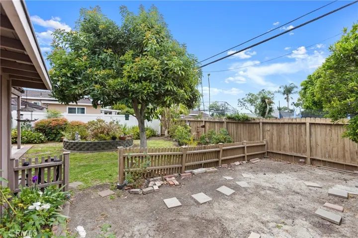 11927 Los Coyotes, La Mirada, California 90638