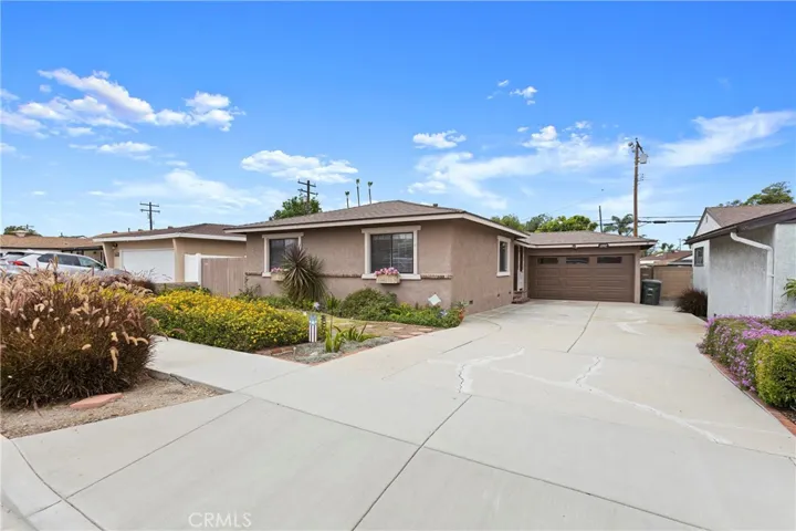 11927 Los Coyotes, La Mirada, California 90638