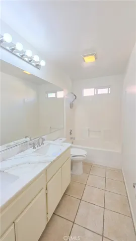 324 Lydia Lane, Corona, California 92882