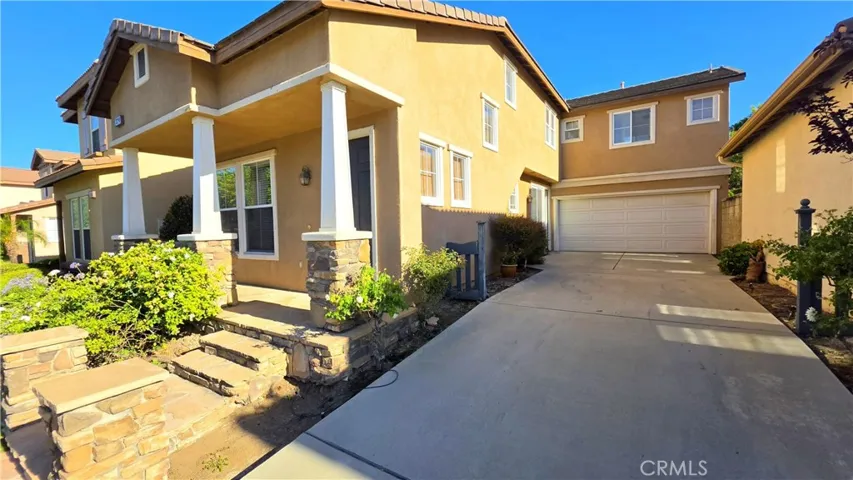 324 Lydia Lane, Corona, California 92882