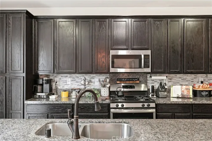 18332 Cayenne, San Bernardino, California 92407