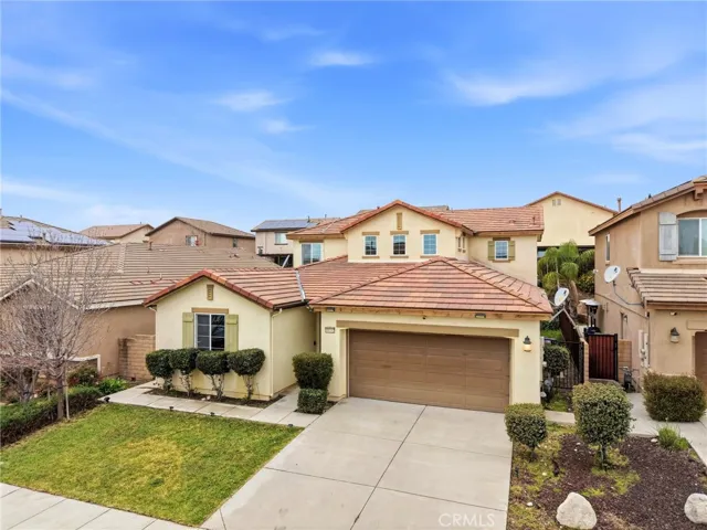 18332 Cayenne, San Bernardino, California 92407