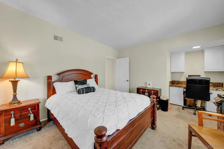 Extra Large Bedroom