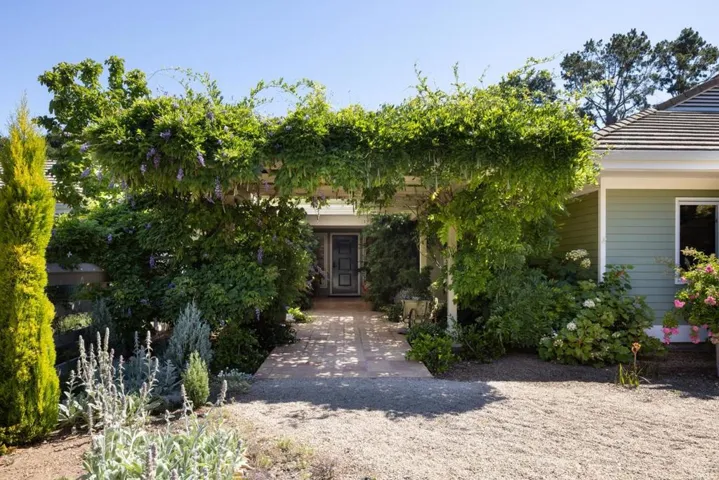25 Miramonte Road, Carmel Valley, California 93924