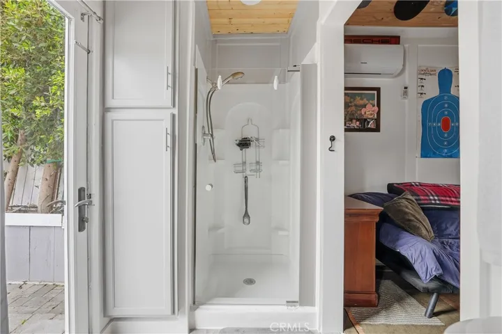 Unit Shower