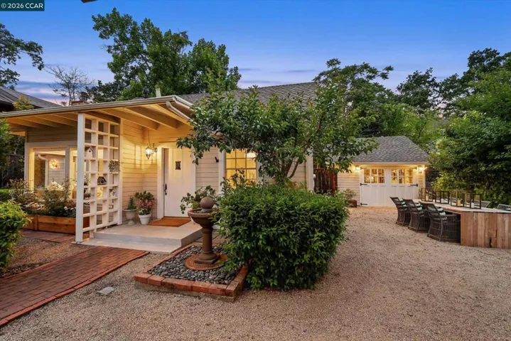 3 Songbird Ct, Lafayette, California 94549