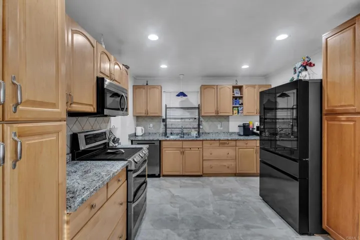 133 N Stephanie Ln, El Cajon, California 92019