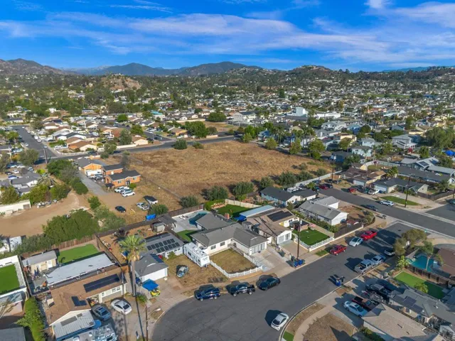 133 N Stephanie Ln, El Cajon, California 92019