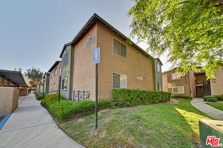 2596 Avenida Del G104, Corona, California 92882