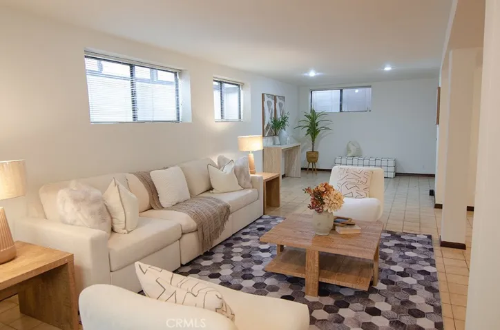 606 N El Molino Avenue, Pasadena, California 91101