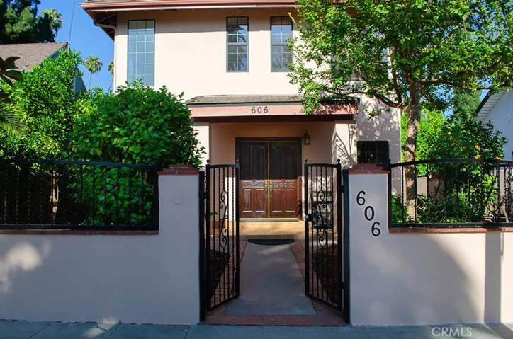 606 N El Molino Avenue, Pasadena, California 91101