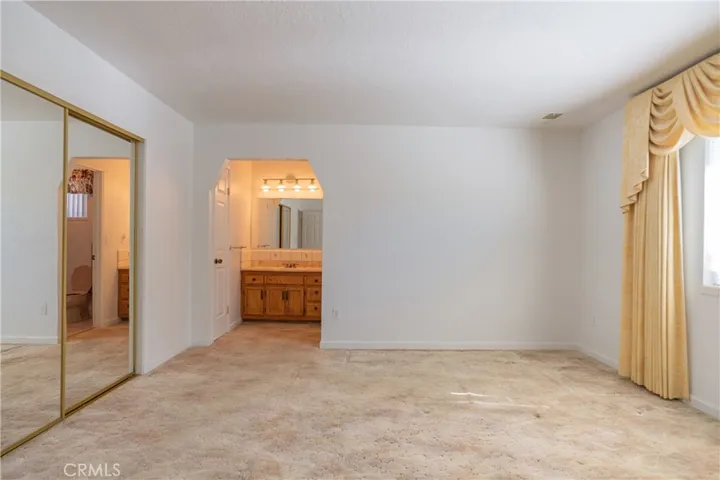 2115 S 11th Street, Los Banos, California 93635