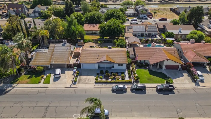2115 S 11th Street, Los Banos, California 93635