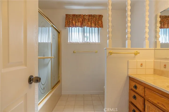 2115 S 11th Street, Los Banos, California 93635