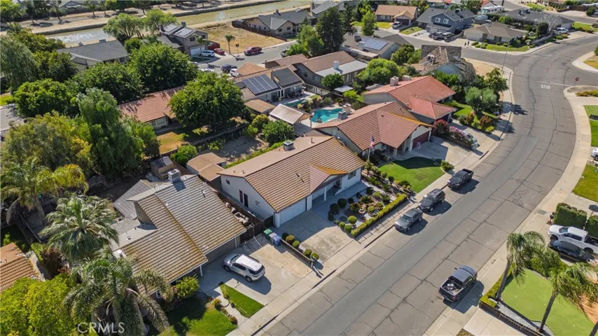 2115 S 11th Street, Los Banos, California 93635