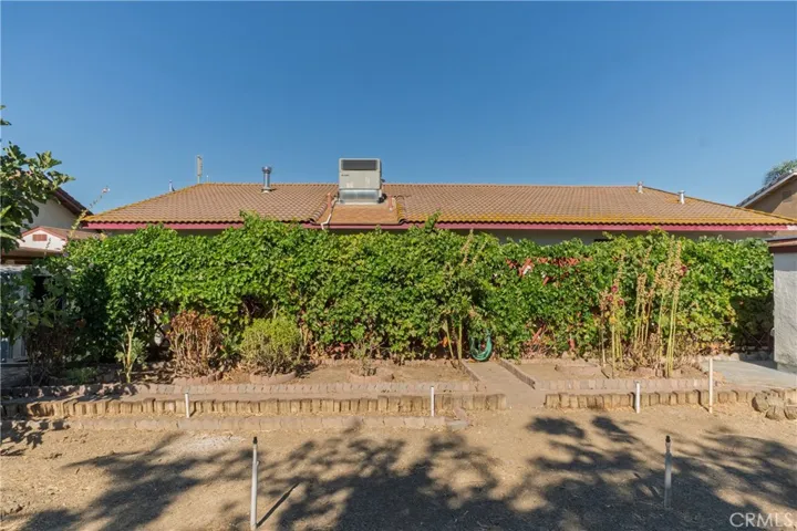 2115 S 11th Street, Los Banos, California 93635