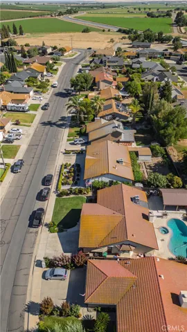 2115 S 11th Street, Los Banos, California 93635