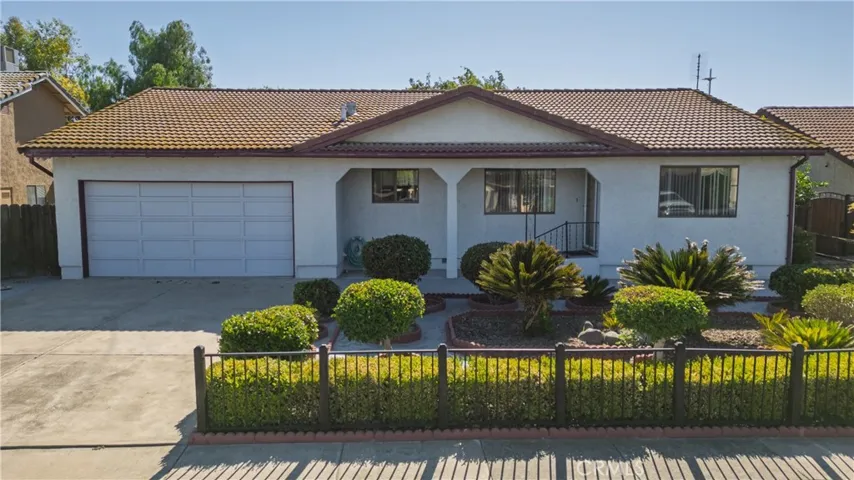 2115 S 11th Street, Los Banos, California 93635