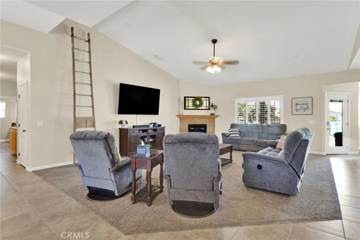 7735 Minstead, Hesperia, California 92345