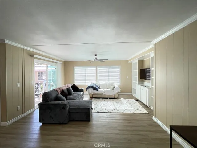 TV ROOM