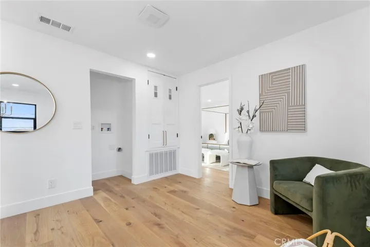 5334 S Hillcrest Drive, Los Angeles, California 90043