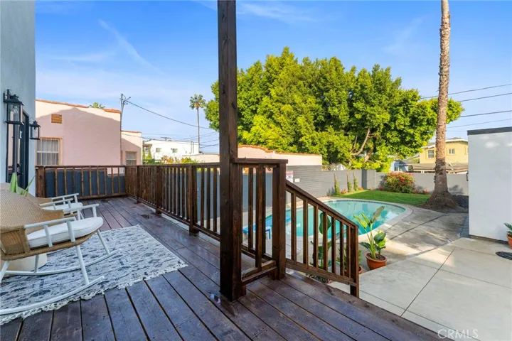 5334 S Hillcrest Drive, Los Angeles, California 90043