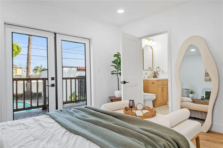 5334 S Hillcrest Drive, Los Angeles, California 90043