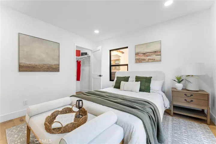 5334 S Hillcrest Drive, Los Angeles, California 90043
