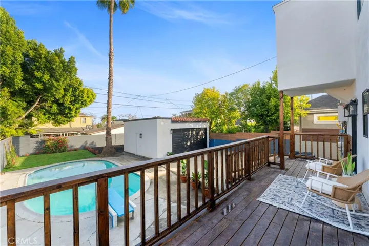 5334 S Hillcrest Drive, Los Angeles, California 90043