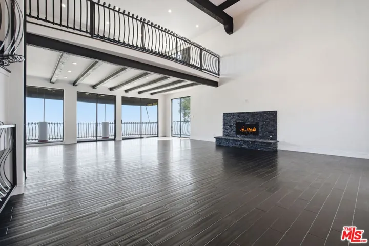 8908 Appian Way, Los Angeles, California 90046