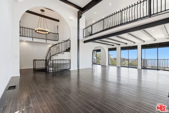 8908 Appian Way, Los Angeles, California 90046
