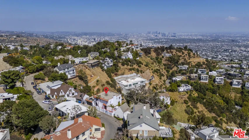 8908 Appian Way, Los Angeles, California 90046