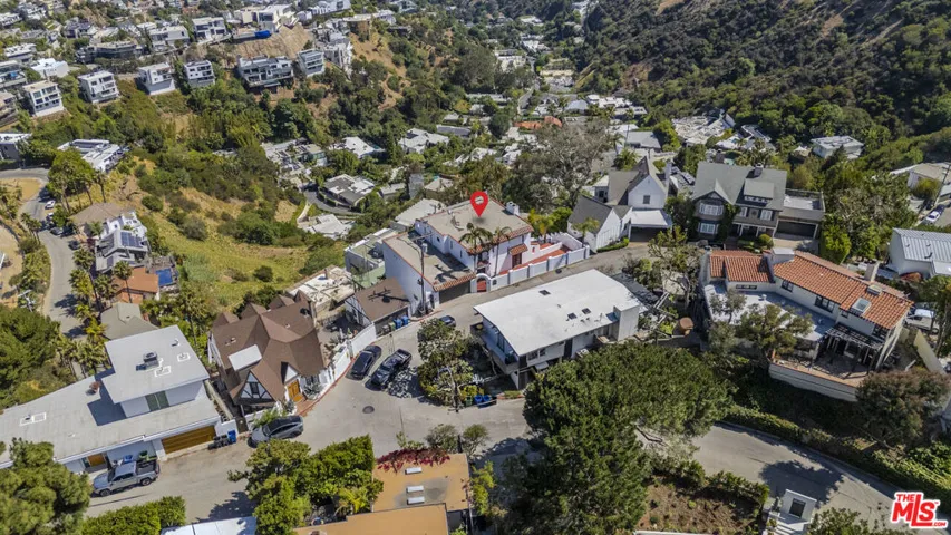 8908 Appian Way, Los Angeles, California 90046