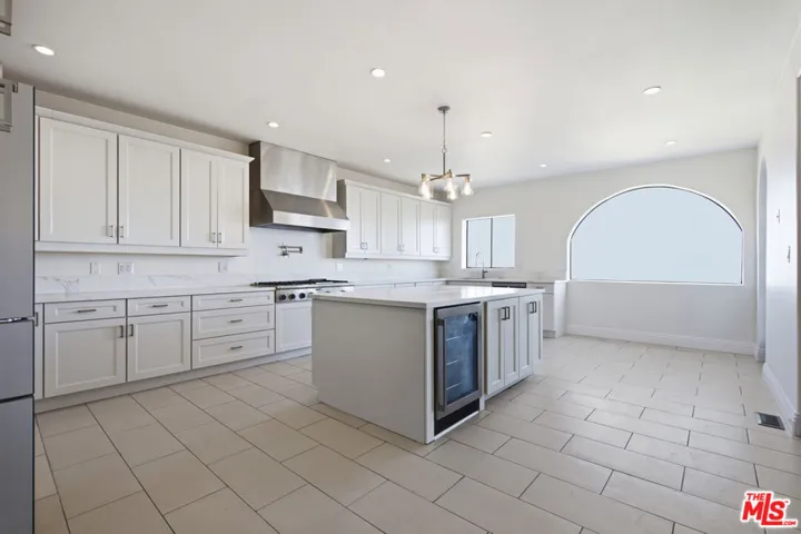 8908 Appian Way, Los Angeles, California 90046