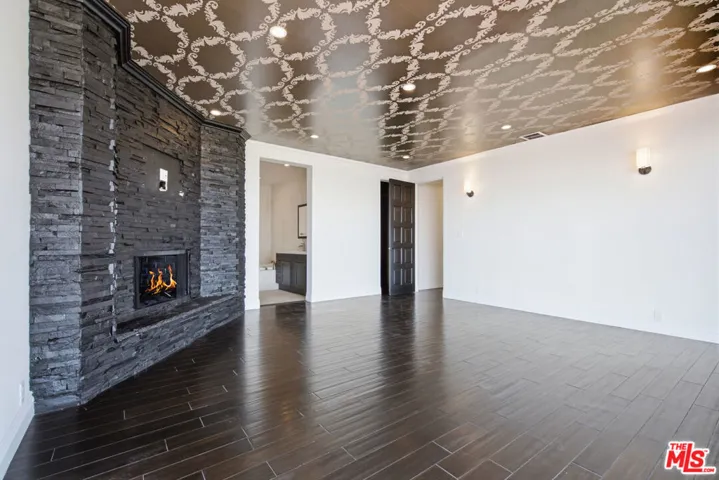 8908 Appian Way, Los Angeles, California 90046