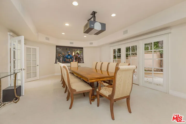 1922 Bel Air Road, Los Angeles, California 90077