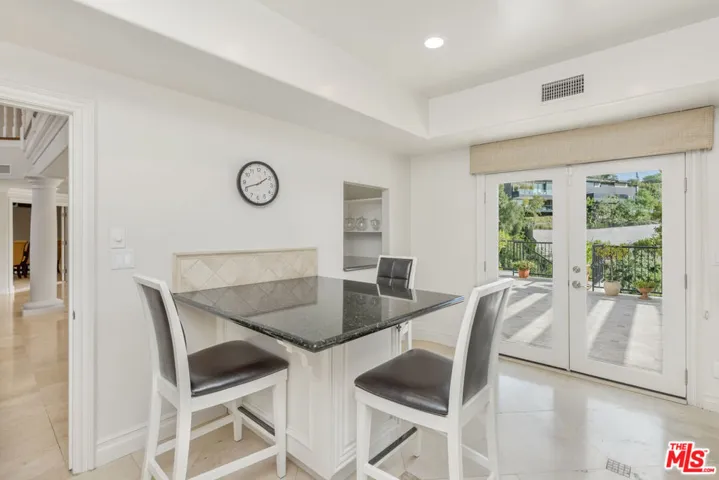 1922 Bel Air Road, Los Angeles, California 90077