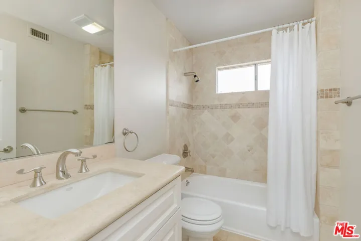 1922 Bel Air Road, Los Angeles, California 90077