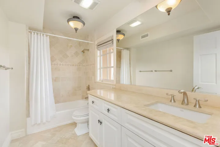 1922 Bel Air Road, Los Angeles, California 90077