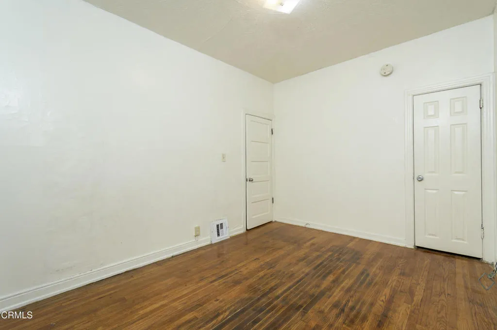 033_3201 W 21st St_GYP