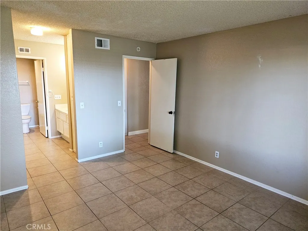 Bedroom 1A