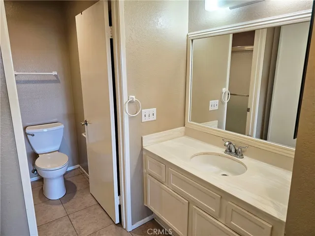 Bathroom 1B