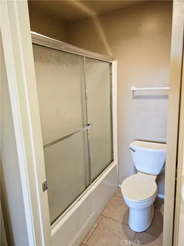 Bathroom 1C