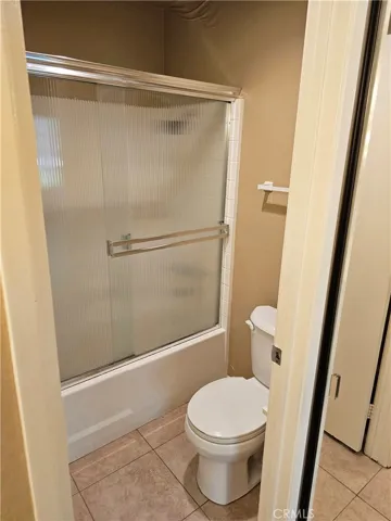Bathroom 2C