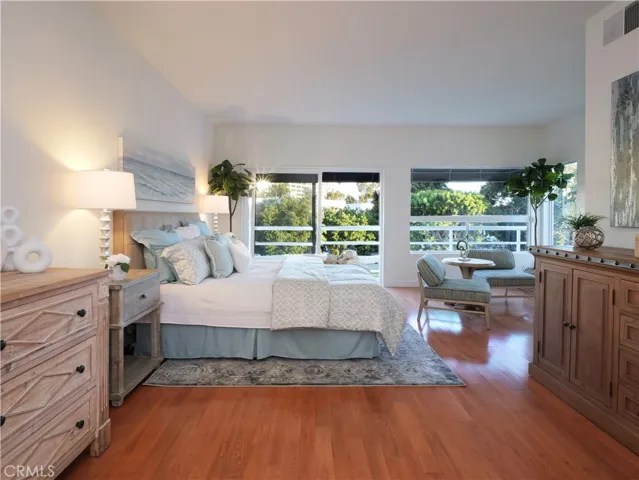690 Harbor Street 4, Venice, California 90291