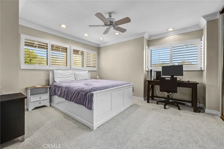 49 Pinewood, Irvine, California 92604